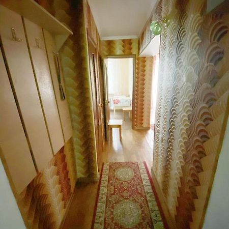 Квартира Напротив Аэропорта Apartment Turksib Luaran gambar