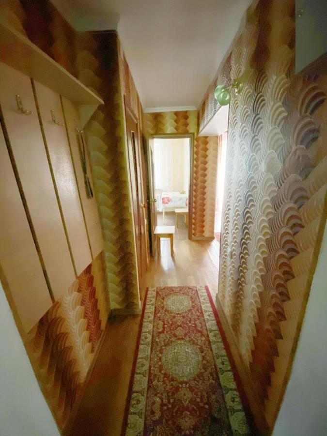 Квартира Напротив Аэропорта Apartment Turksib Luaran gambar