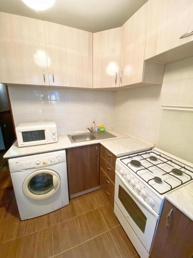Квартира Напротив Аэропорта Apartment Turksib Luaran gambar